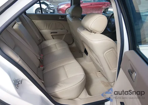 2006 Cadillac Sts V6 z USA, uszkodzony, nr VIN 1G6DW677660112383